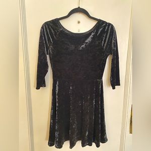 Black velvet-material dress